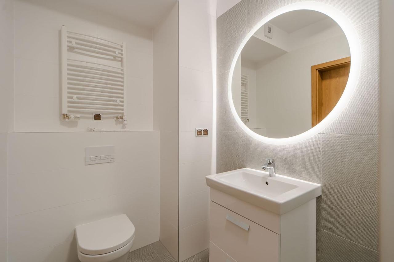 Aquamarina Prima 100 By Renters Apartment Miedzyzdroje Bagian luar foto